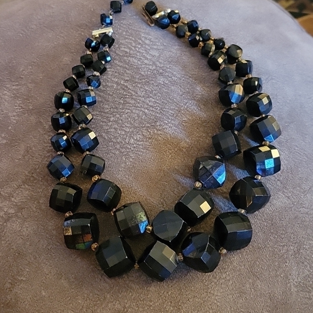 VTG 1950s Chunky Black Faceted Acrylic Layered Necklace - Picture 2 of 5